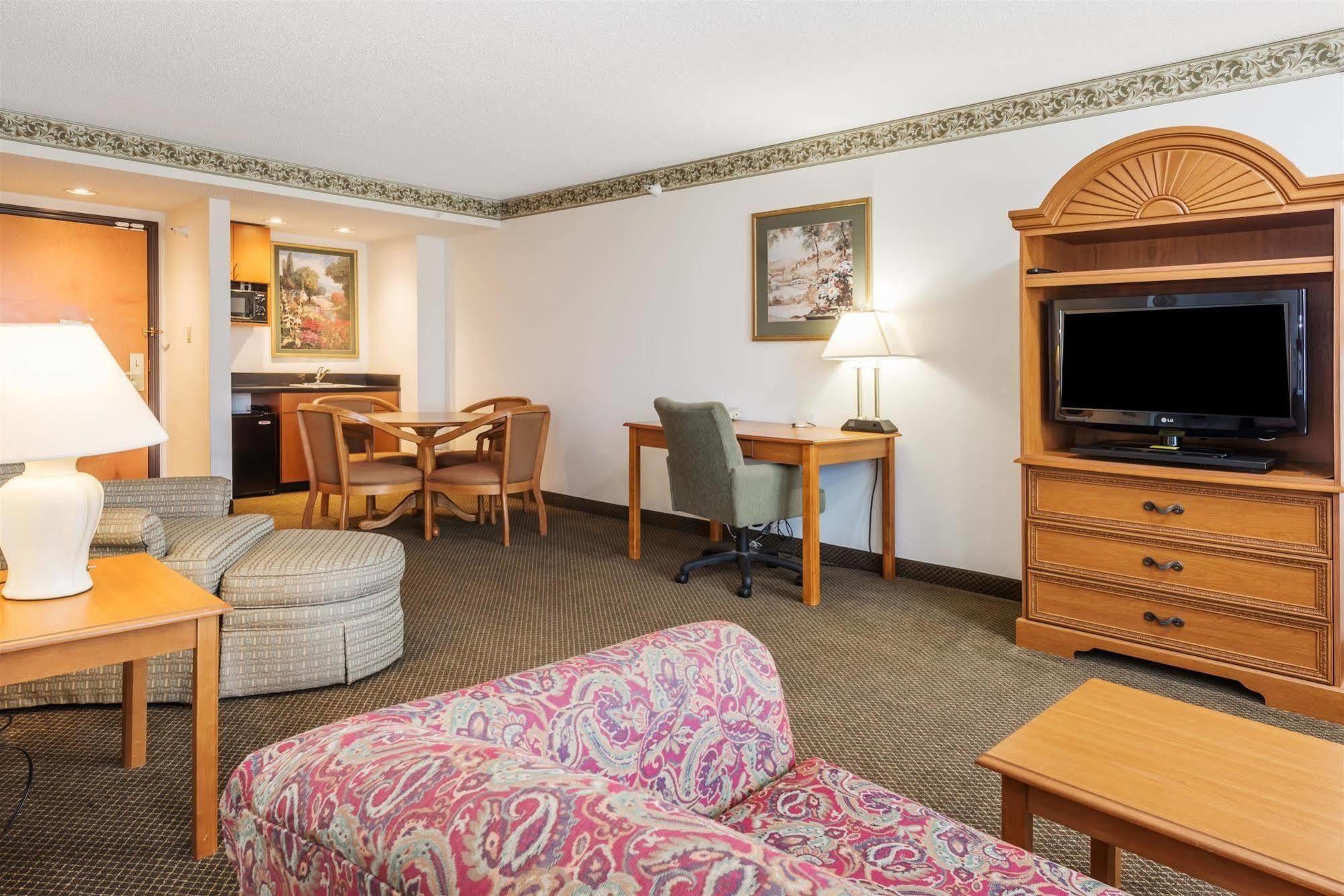 Hotel Wingate By Wyndham Indianapolis Airport Plainfield Exteriér fotografie